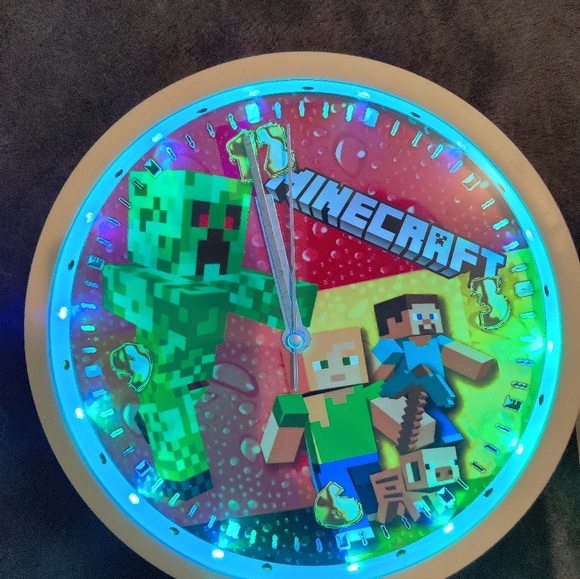 Mine craft clock with led light and free personalization - Picture 13 of 14